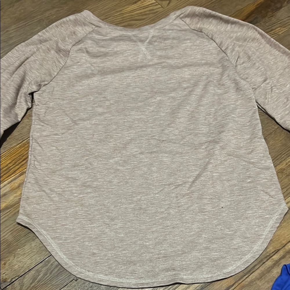 Women's Heather Gray Top